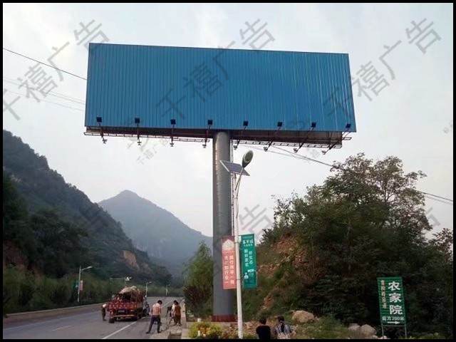 大型户外高炮立柱广告塔牌安装场地注意事项